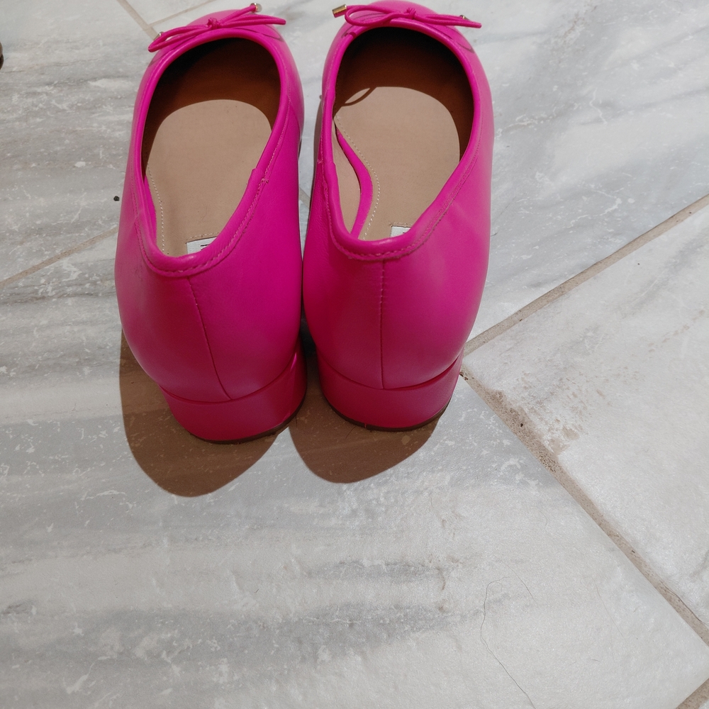 Steve Madden Hot Pink Flats